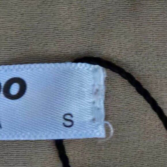 NWT | V-Neck Cami Top Nude Beige Adjustable Straps Layering Essential | Small - Picture 4 of 5